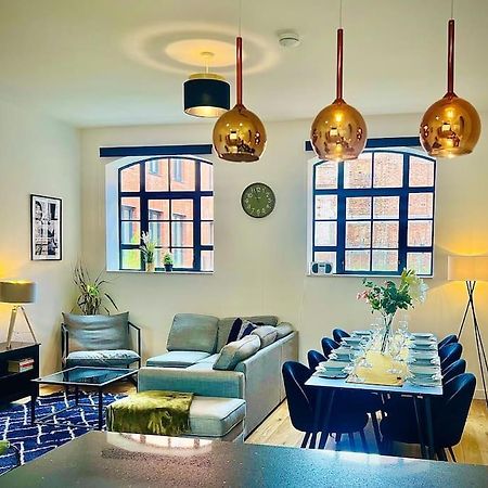 Twilight House -Wyndale Living- B'Ham Jq Townhouse Villa Birmingham Bagian luar foto
