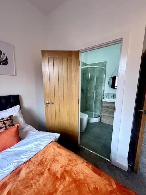 Twilight House -Wyndale Living- B'Ham Jq Townhouse Villa Birmingham Bagian luar foto
