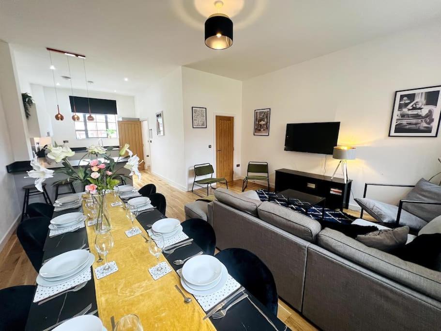 Twilight House -Wyndale Living- B'Ham Jq Townhouse Villa Birmingham Bagian luar foto