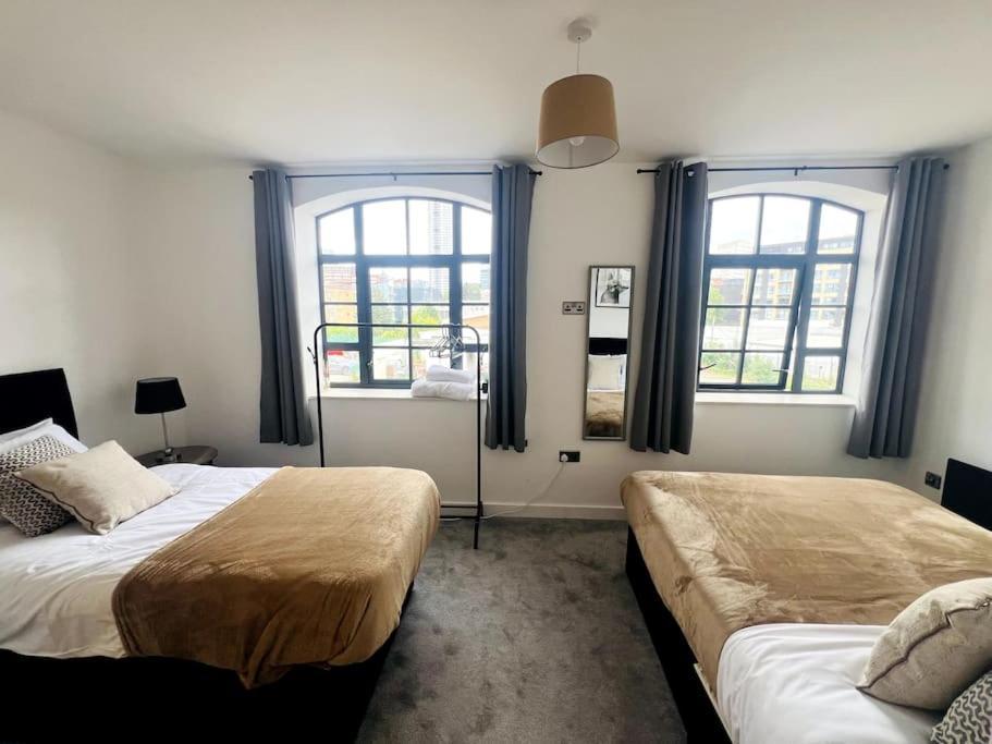Twilight House -Wyndale Living- B'Ham Jq Townhouse Villa Birmingham Bagian luar foto