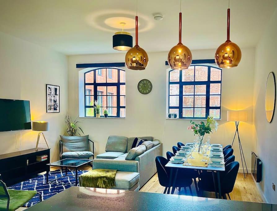 Twilight House -Wyndale Living- B'Ham Jq Townhouse Villa Birmingham Bagian luar foto